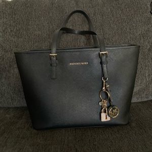 Michael Kors Large Jet Set Tote